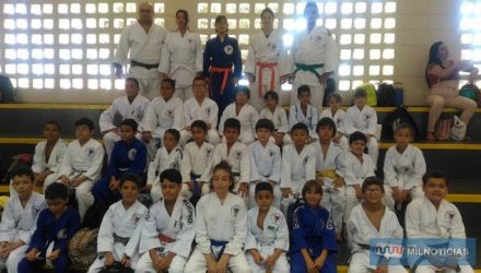 Atletas participaram do Festival de Judô Programa Atleta do Futuro no SESI em Araçatuba (SP). Foto: Secom/Prefeitura