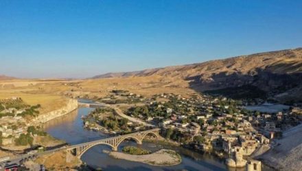 Milenar Hasankeyf deverá ficar submersa nos próximos meses — Foto: Getty/ BBC.