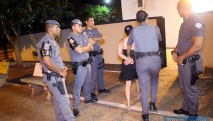 A  dona de casa Beatriz Fernandez, de 33 anos, também foi indiciada e está na penitenciária de Tupi Paulista. Foto: MANOEL MESSIAS/Agência