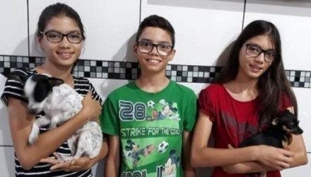 Giovane e Bruna Brum, 13, estavam com a irmã, Bianca Foto: Divulgação