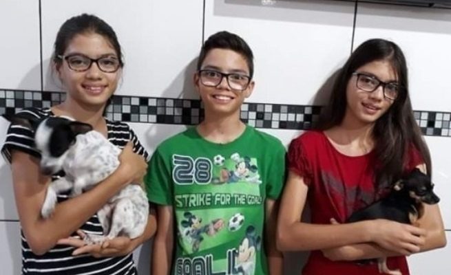 Giovane e Bruna Brum, 13, estavam com a irmã, Bianca Foto: Divulgação