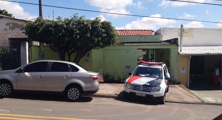 Casa onde homem foi morto, em Campinas — Foto: Luciano Claudino/Códido19.
