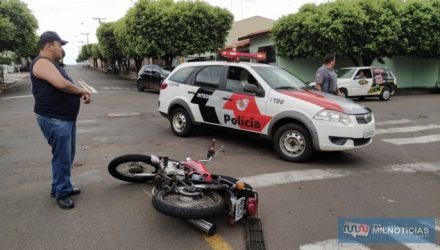 Condutor da motocicleta sofreu escoriações leves pelo corpo e uma contusão na mão direita. Foto: MANOEL MESSIAS/Agência