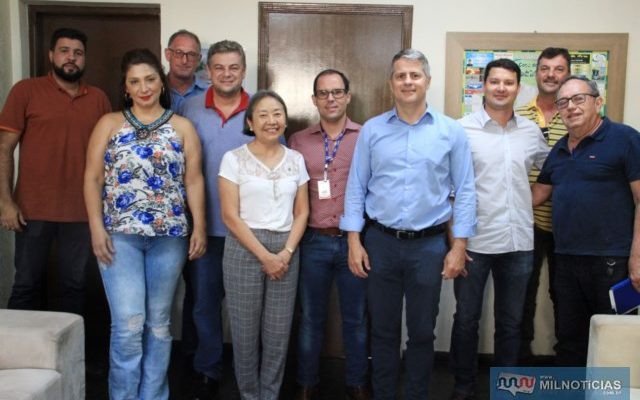 Tamiko e equipe de governo debateram novos projetos com equipe de gerentes da JBS Friboi. Foto: Secom/Prefeitura