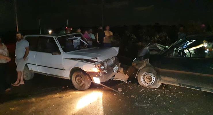 Batida entre dois carros em Capivari deixou um morto — Foto: Tonny Machado/Raízes FM.