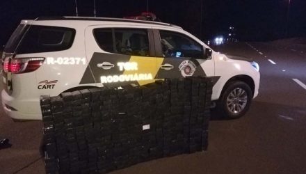 Polícia Rodoviária apreende mais de 300 celulares sem nota fiscal em caminhão na SP-225 — Foto: Polícia Rodoviária/Divulgação.
