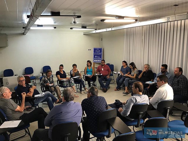 Reunião da equipe de Governo na sede da DRS2 (Direção Regional de Saúde) em Araçatuba. Foto: Secom/Prefeitura