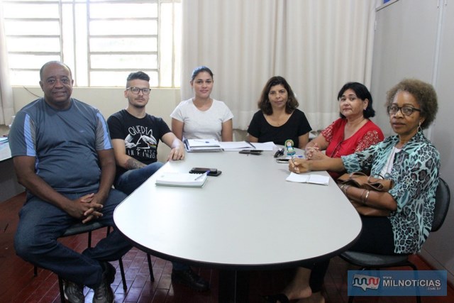 Reunião define detalhes de ações que acontece nas feiras e é encerrada no sábado (07), no Centro Cultural. Foto: Secom/Prefeitura