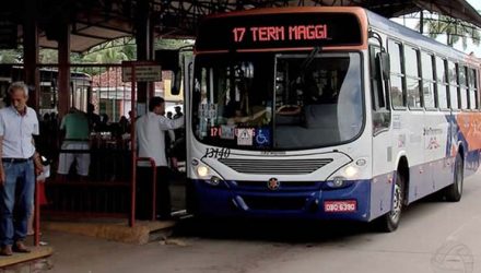 Situação ocorreu no terminal André Maggi em Várzea Grande, região metropolitana de Cuiabá. — Foto: Reprodução/TVCA.