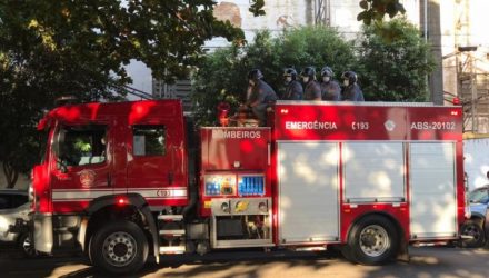 Corpo de Bombeiros também esteve presente durante velório em Araçatuba — Foto: Rafael Ferraz/TV TEM