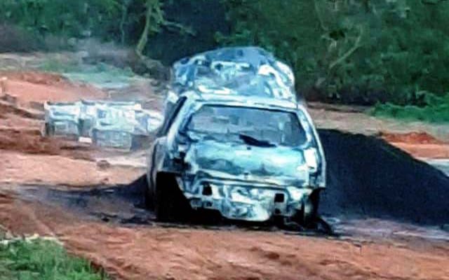 Dois homens foram presos em flagrante por roubo e incêndio de veículo. Foto: RP10