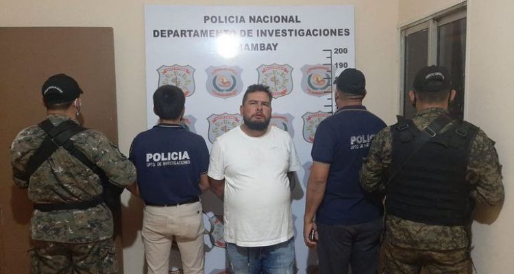 Homem foi preso pela polícia de Pedro Juan após se envolver em acidente - Foto: Gilberto Ruiz Díaz