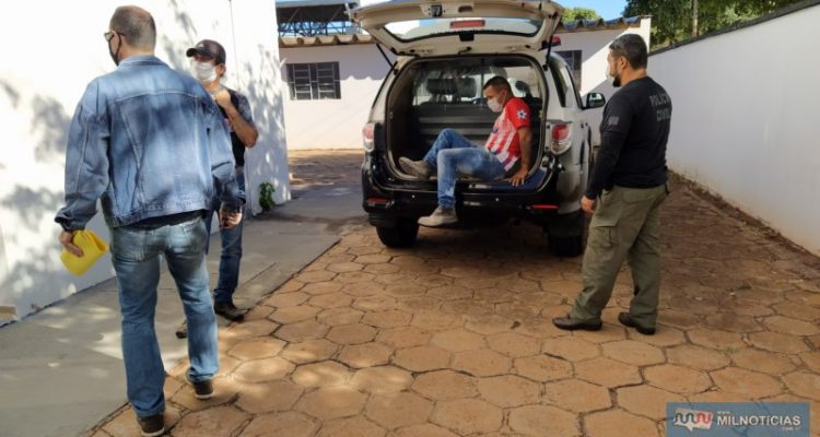 I. A. B. J., 20 anos, morador na rua 20 do Bairro Gasparelli, vai cumprir prisão temporária na cadeia de Pereira Barreto. Foto: MANOEL MESSIAS/Agência