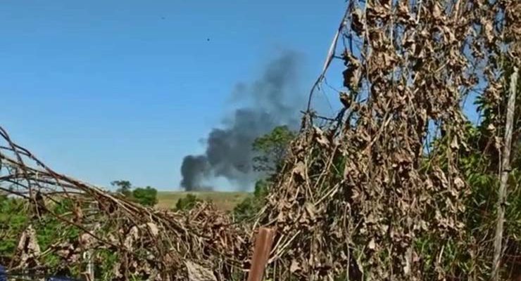 Aeronave caiu em Tietê (SP) na manhã desta terça-feira (19) — Foto: Arquivo Pessoal.