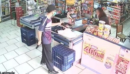 Criminoso também foi flagrado durante segundo assalto em Neves Paulista — Foto: Arquivo Pessoal