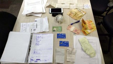 Material apreendido com o homem pela polícia de Araçatuba — Foto: Divulgação/GOE