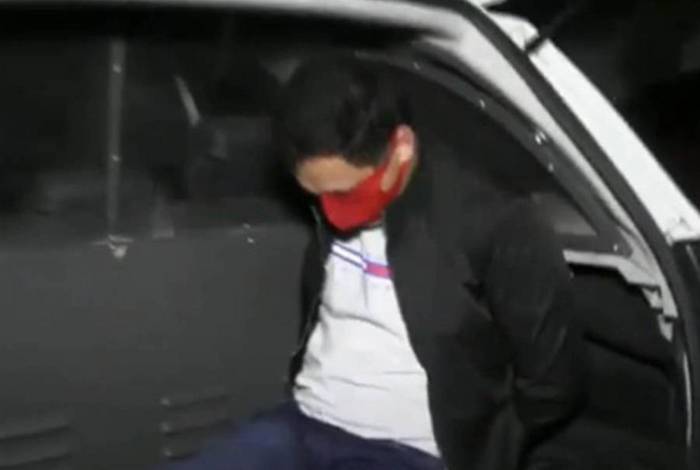 O pastor Sérgio Gomes, da Igreja Assembleia de Deus, foi preso por sequestrar e estuprar uma menina de nove anos - Reprodução/TV Band