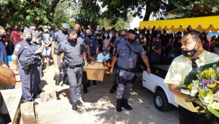 Sepultamento foi no domingo (9), em Presidente Venceslau — Foto: Wagner Bueno/Portal Bueno