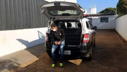 Acusado foi indiciado por tráfico de entorpecentes e permaneceu á disposição da justiça até saber da decisão do juiz sobre responde ao processo preso ou em liberdade. Foto: MANOEL MESSIAS/Agência