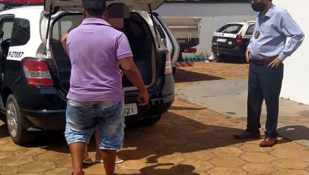 Barbeiro H. F. F. A., de 19 anos, residente na rua São Ângelo, no jardim Brasil, foi indiciado por tráfico e associação ao tráfico de drogas. Foto: MANOEL MESSIAS/Agência