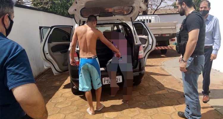 Serviços gerais L. R. S., 23 anos, havia saído da cadeia há menos de 10 dias por crime de furto, volt para trás das grandes desta vez por tráfico. Foto: MANOEL MESSIAS/Agência