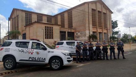 Ocorrência foi apresentada na DISE de Andradina, que fica ao lado da Igreja Nossa Senhora das Graças. Foto: MANOEL MESSIAS/Agência