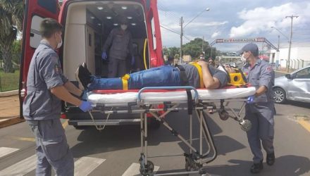 Rapaz sofreu escoriações e contusões pelo corpo, felizmente sem registro aparente de fraturas. Foto: MANOEL MESSIAS/Agência