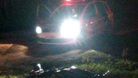 Vítima foi assassinada com tiro na cabeça, em Araçatuba (Foto: RP10)