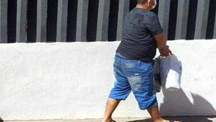 Assentado foi indiciado por porte ilegal e arma de fogo de uso restrito (devido a numeração suprimida). Foto: MANOEL MESSIAS/Agência