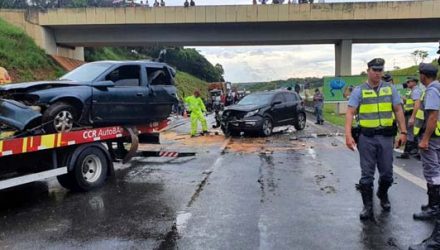 Acidente envolvendo quatro veículos matou duas pessoas na Rodovia dos Bandeirantes em Sumaré (SP), neste domingo (27) — Foto: Polícia Militar Rodoviária/4º BPRv