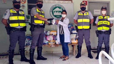 Entrega das fraldas ao asilo de Andradina aconteceu nesta terça-feira (12). Foto: DIVULGAÇÃO/PMRv