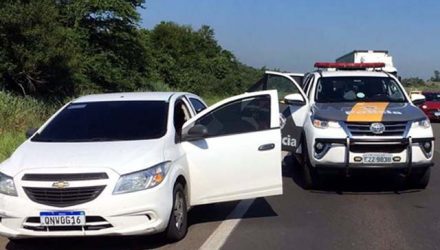 Quadrilha foi abordada e presa na Castello Branco a bordo de um GM Onix. Foto: Divulgação