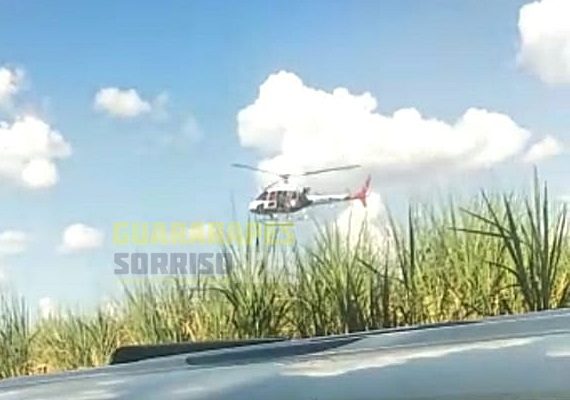 Prisão dos ladrões aconteceu com auxílio do helicóptero Águia da PM. Foto: Guararapessorrisonews