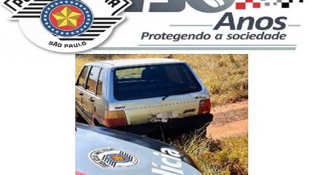 Fiat Uno foi o último veículo furtado e recuperado pela PM. Foto: DIVULGAÇÃO/PM