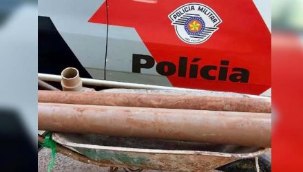 Canos furtados foram devolvidos para a empresa. Foto: PM/Divulgação