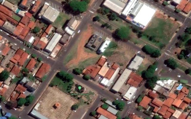 Prisão por embriagues do advogado aconteceu na área central de Andradina. Foto: Google Earth/Reprodução