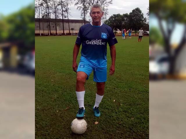 'Duda' jogou profissionalmente por Andradina e depois de aposentado era figura constante em amistosos de futebol nos finais de semana. Foto: Arquivo pessoal