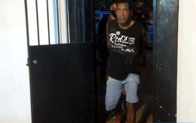 Edson de Jesus Freitas, 48 anos, foi preso acusado de tentativa de homicídio. Foto: MANOEL MESSIAS/Agência