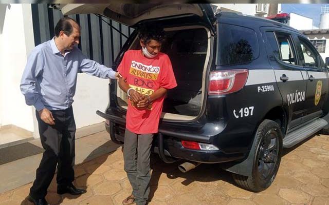 João Natalino Dias, de 39 anos, foi preso depois de assassinar o irmão em Castilho. Foto: MANOEL/MESSIAS/Agência