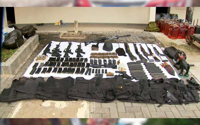 Armamento apreendido durante operação da PM e PRF que resultou na morte de 25 suspeitos de roubo a bancos em Varginha (MG) — Foto: Divulgação/Polícia Militar