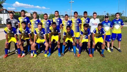 Equipe do Ferinhas Boys/FEA/Andradina na categoria Sub 15. Foto: DIVULGAÇÃO