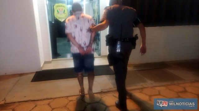 O pintor G. S. F. F., de 22 anos, residente no loteamento Quinta dos Castanheiras, foi preso acusado de extorsão e violação de domicílio. Foto: MANOEL MESSIAS/Agência