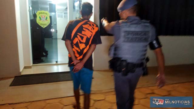 Acusado foi encaminhado ao plantão policial e depois recolhido à cadeia de Pereira Barreto. Foto: MANOEL MESSIAS/Agência
