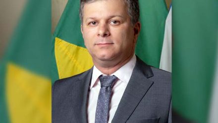 Guto Marão, presidente da Câmara, só votaria caso precisasse desempatar a votação.