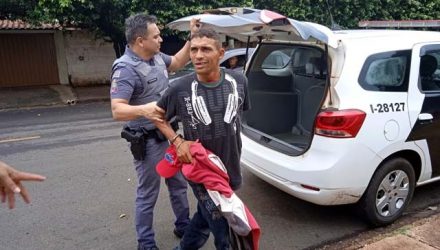 "Baiano" foi detido pela PM um dia após o primeiro roubo no Viajantes, disse ter participado, mas acabou liberado. Foto: MANOEL MESSIAS/Agência