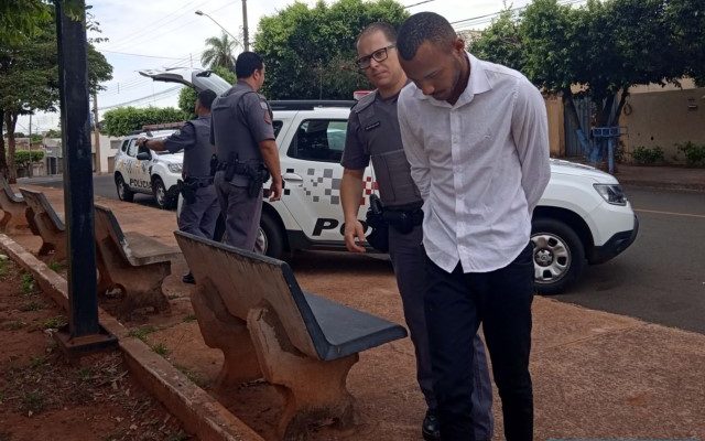 O condutor do Renault Megane foi identificado como W. D. M. S., de 26 anos. Foto: ,MANOEL MESSIAS/Agência