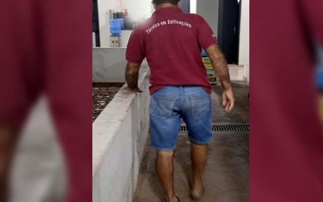 O desempregado J. A. S., de 56 anos, foi preso acusado de estupro de vulnerável contra uma menor de 14 anos. Foto: MANOEL MESSIAS/Agência