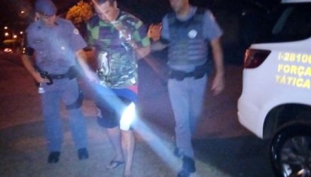 Autônimo 'Lu Piolho' foi preso pela PM acusado de posse ilegal de arma de fogo. Foto: MANOEL MESSIAS/Agência