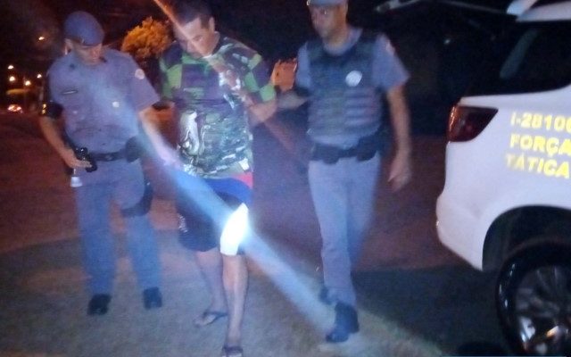 Autônimo 'Lu Piolho' foi preso pela PM acusado de posse ilegal de arma de fogo. Foto: MANOEL MESSIAS/Agência