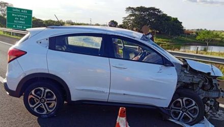 veículo Honda ficou com a frente totalmente destruída no acidente. Foto: Divulgação